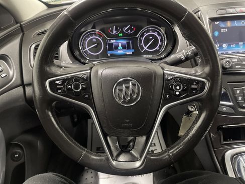 Used 2017 Buick Regal Sport Touring image 29