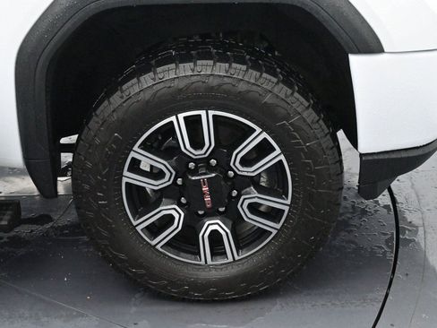 Used 2022 GMC Sierra 2500 AT4 w/ AT4 Preferred Package image 34