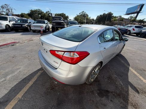 Used 2016 Kia Forte EX FWD image 5
