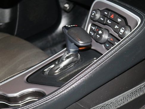 Used 2022 Dodge Challenger GT w/ Driver Convenience Group image 39