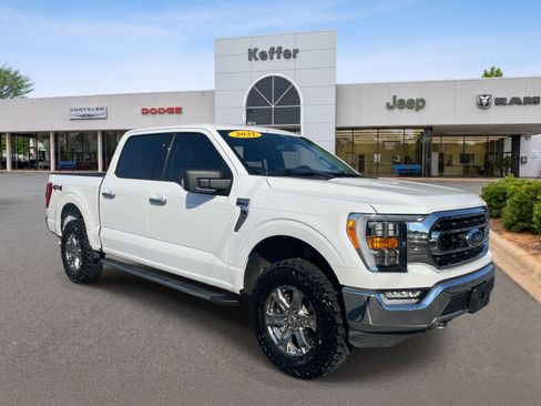 Used 2021 Ford F150 XLT w/ Equipment Group 302A High AWD/4WD image 3