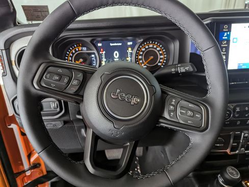 New 2025 Jeep Gladiator Sport image 14