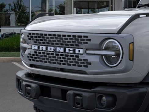 New 2026 Ford Bronco Badlands AWD/4WD image 19