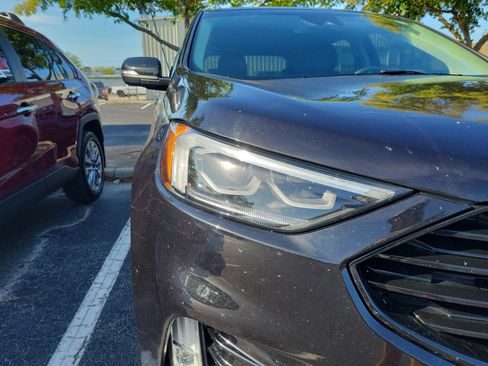 Used 2019 Ford Edge Titanium w/ Equipment Group 301A AWD/4WD image 7