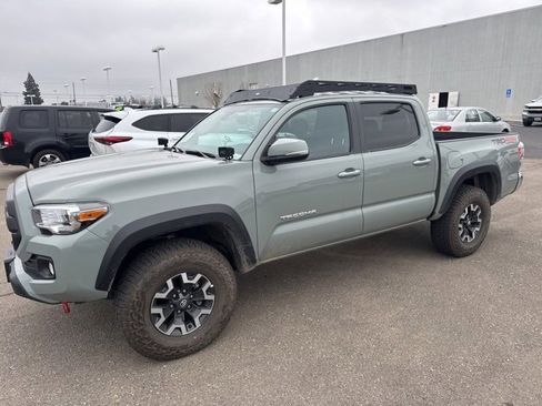 Used 2023 Toyota Tacoma TRD Off-Road image 1
