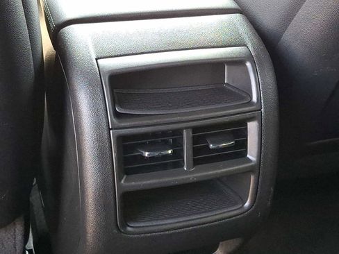 Used 2023 Cadillac XT5 Luxury AWD/4WD image 11