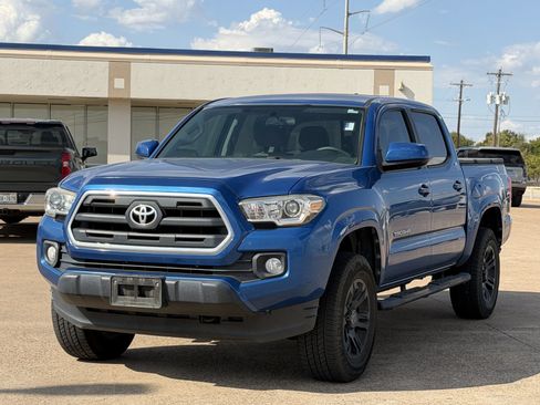 Used 2016 Toyota Tacoma SR5 w/ Towing Package RWD image 9