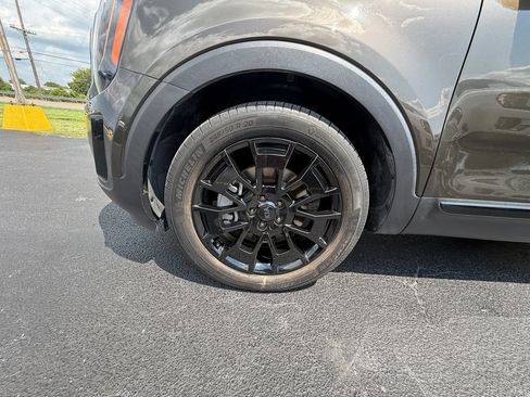 Used 2021 Kia Telluride SX w/ SX Prestige Package AWD/4WD image 10