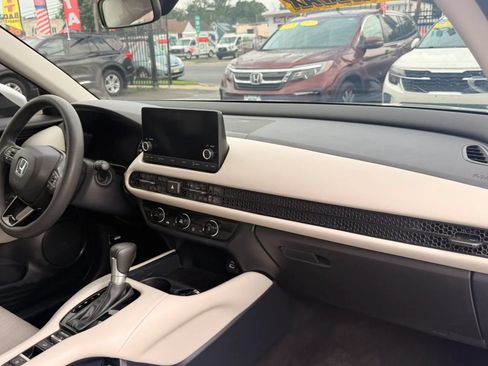 Used 2023 Honda HR-V LX image 16