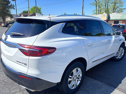 Used 2019 Buick Enclave Essence AWD/4WD image 5
