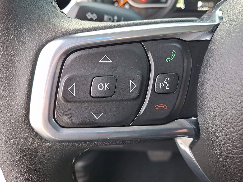 Used 2026 Jeep Wrangler Unlimited Sahara AWD/4WD image 23