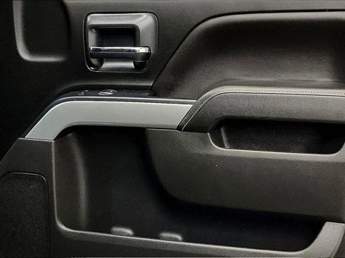 Used 2018 Chevrolet Silverado 1500 LT w/ All Star Edition image 29