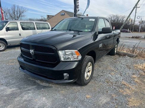 Used 2017 RAM 1500 Express AWD/4WD image 1