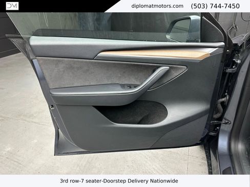 Used 2023 Tesla Model Y Long Range image 23
