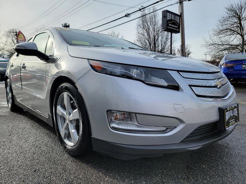 Used 2015 Chevrolet Volt Premium w/ Premium Trim Package FWD image 7