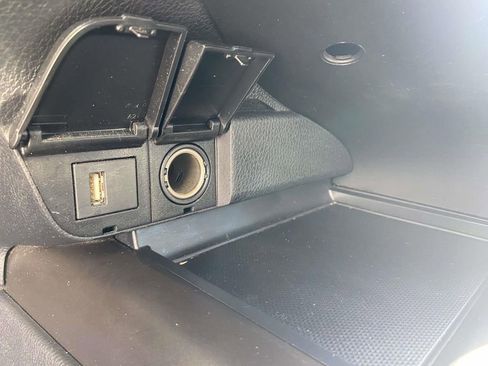 Used 2023 Toyota Camry SE image 24