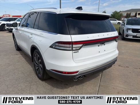 Used 2025 Lincoln Aviator 2WD w/ Equipment Group 101A image 8