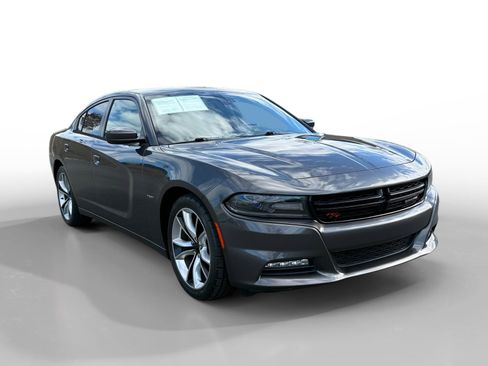 Used 2016 Dodge Charger R/T w/ Wheels & Tunes Group image 7