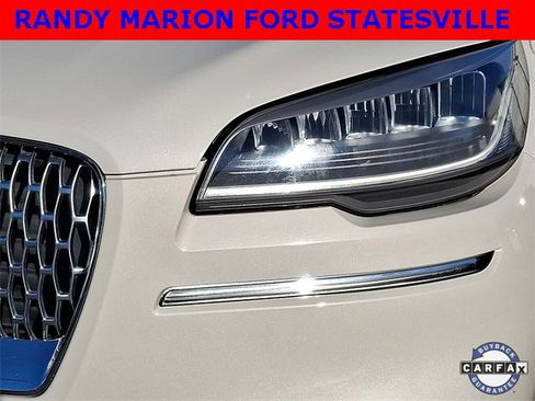 Used 2023 Lincoln Aviator AWD w/ Premium Package image 9