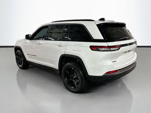 New 2026 Jeep Grand Cherokee Limited w/ Limited Altitude Package AWD/4WD image 8