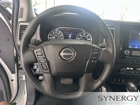 Used 2024 Nissan Frontier SV w/ SV Convenience Package RWD image 16