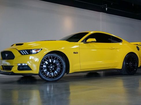 Used 2015 Ford Mustang GT Premium w/ GT Performance Package RWD image 82