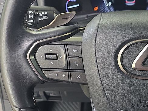 Used 2023 Lexus LX 600 4WD w/ Accessory Package (Z1) image 20