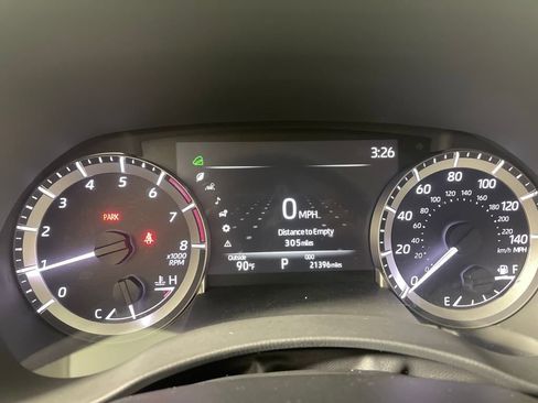 Certified 2024 Toyota Highlander XLE image 18