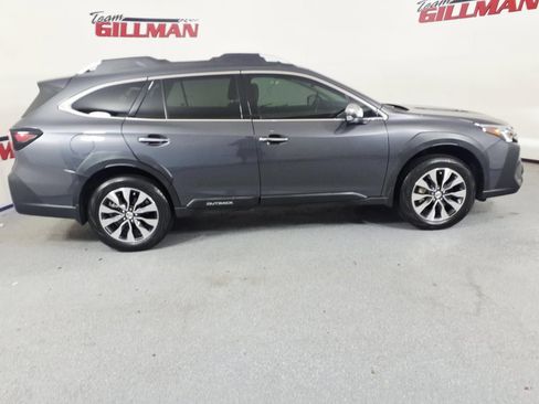 Used 2025 Subaru Outback Touring AWD/4WD image 5