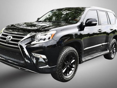 Used 2016 Lexus GX 460 Luxury AWD/4WD image 3