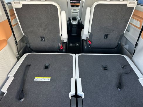 New 2025 Volkswagen ID. Buzz Pro S Plus image 15