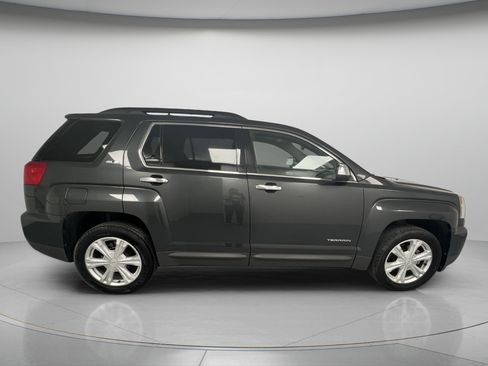Used 2017 GMC Terrain SLE w/ Technology Package FWD image 9