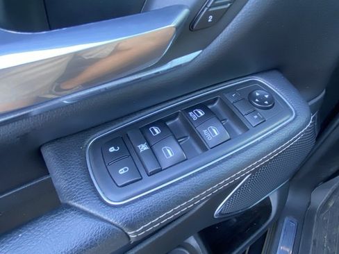 Used 2019 RAM 1500 Laramie w/ Sport Appearance Package image 17