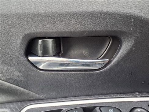 New 2025 Nissan Versa SR image 20