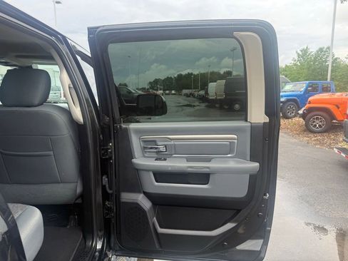 Used 2016 RAM 3500 Big Horn w/ Black Appearance Group AWD/4WD image 48