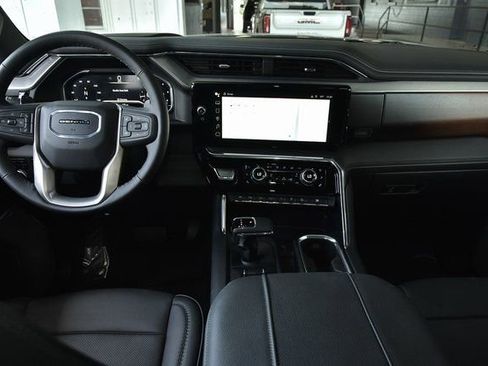 Used 2024 GMC Sierra 1500 Denali w/ Technology Package image 32