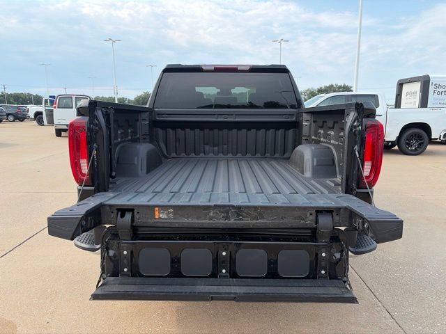 Used 2024 GMC Sierra 1500 SLT AWD/4WD image 6