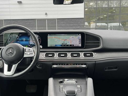 Used 2022 Mercedes-Benz GLS 450 4MATIC image 28