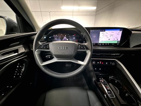 Certified 2025 Audi Q5 Premium w/ Premium Plus AWD/4WD image 9