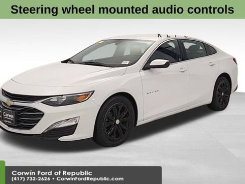 Used 2021 Chevrolet Malibu LT image 3