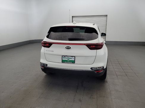 Used 2020 Kia Sportage LX AWD/4WD image 7