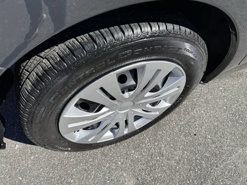 Used 2018 Subaru Impreza 2.0i image 11