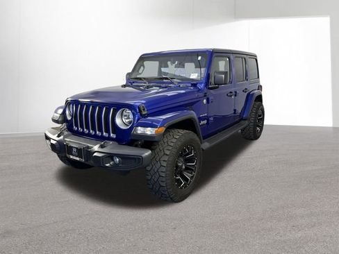 Used 2018 Jeep Wrangler Unlimited Sahara AWD/4WD image 22