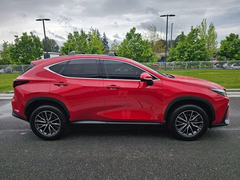 Used 2025 Lexus NX 350h AWD w/ Premium Package image 6