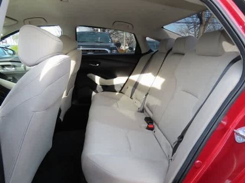 Certified 2023 Honda Accord LX image 12