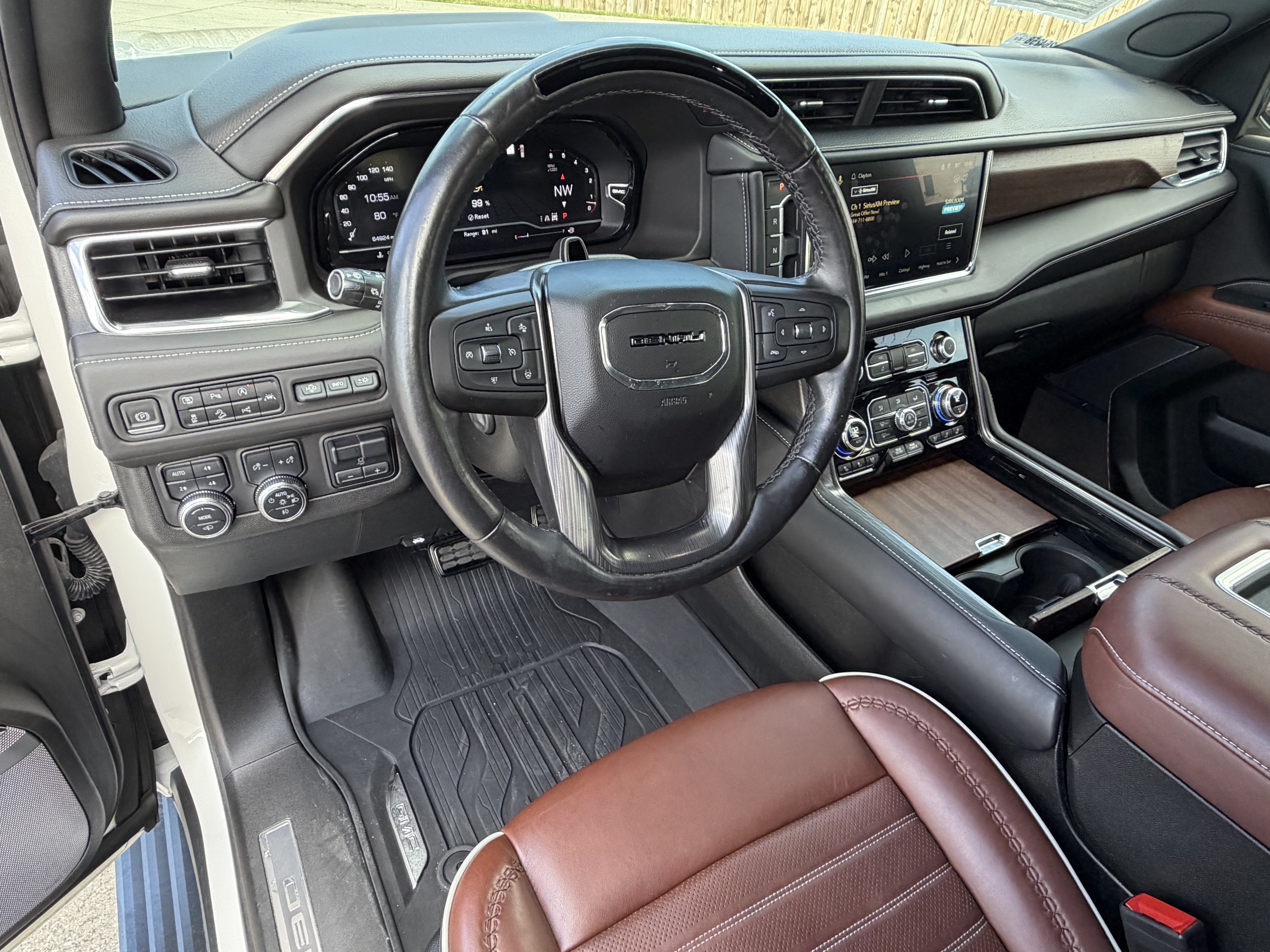 Used 2023 GMC Yukon Denali Ultimate w/ LPO, Floor Liner Package AWD/4WD image 14