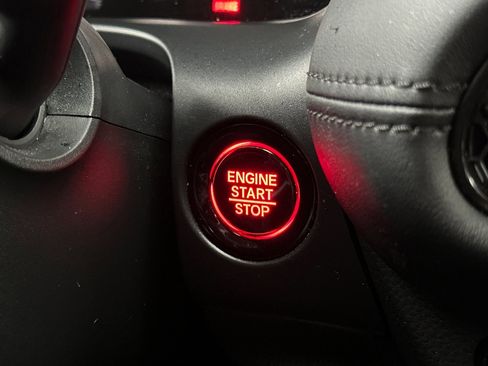 Used 2025 Honda HR-V LX image 33