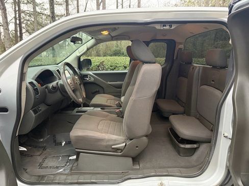 Used 2019 Nissan Frontier S image 18