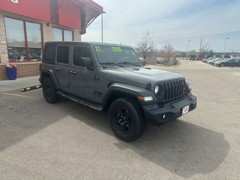 Used 2021 Jeep Wrangler Unlimited Sport AWD/4WD image 3