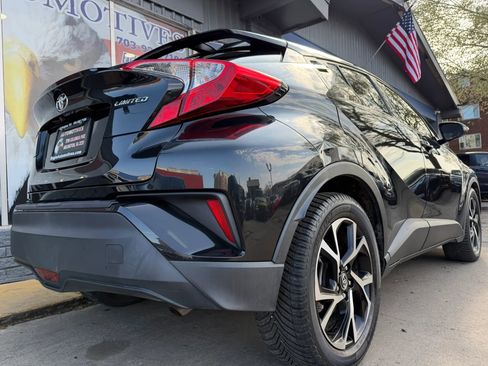 Used 2019 Toyota C-HR Limited image 3